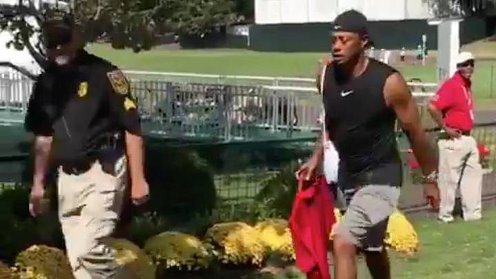 Watch: Tiger Woods Shows Off Biceps Prior to Final Round of Tour Championship