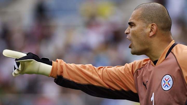 IMPERDIBLE | Chilavert revelo el motivo del famoso escupitajo a Roberto Carlos