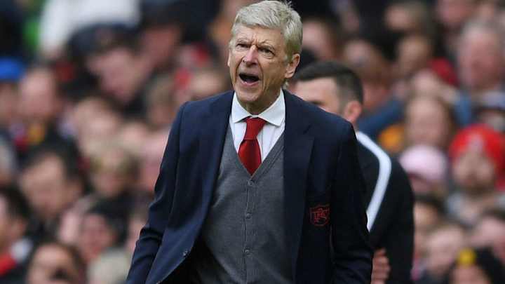 Arsenal Fans React Brilliantly to Home Supporters' Arsene Wenger Chants at Old Trafford
