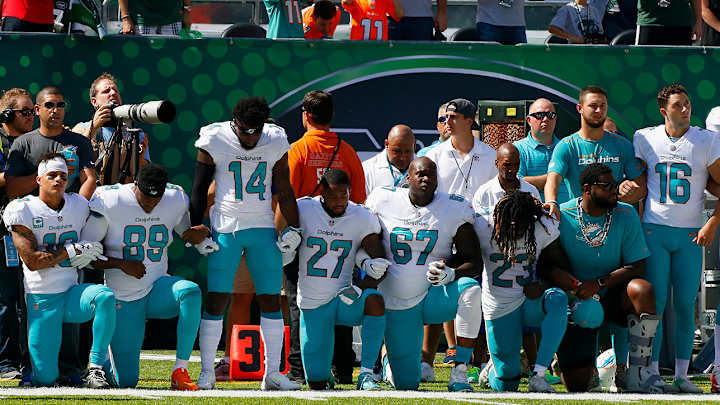 Dolphins Will Fine or Suspend Players Who Do Not Stand for the National Anthem