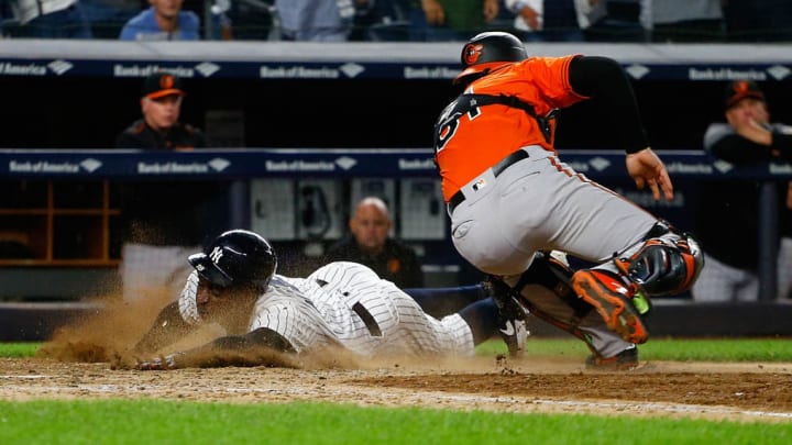Watch: Yankees Clinch Playoff Spot on Aaron Hicks's Walk-Off Watch: Yankees Clinch Playoff Spot on Aaron Hicks's Walk-Off