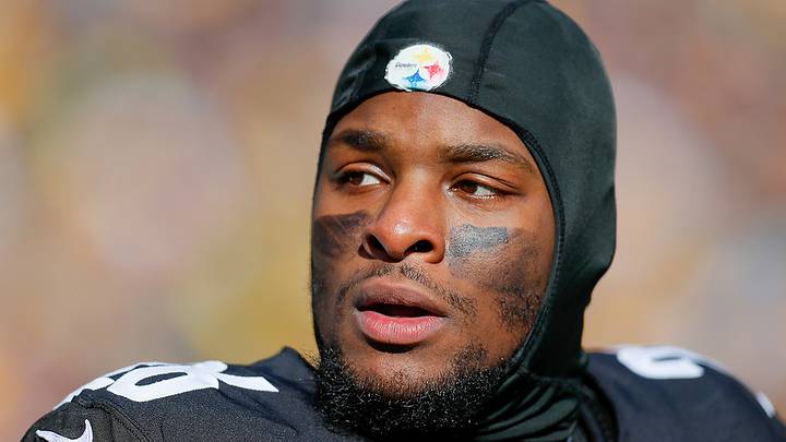Le'Veon Bell Responds to Steelers-Browns Tie With One Emoji