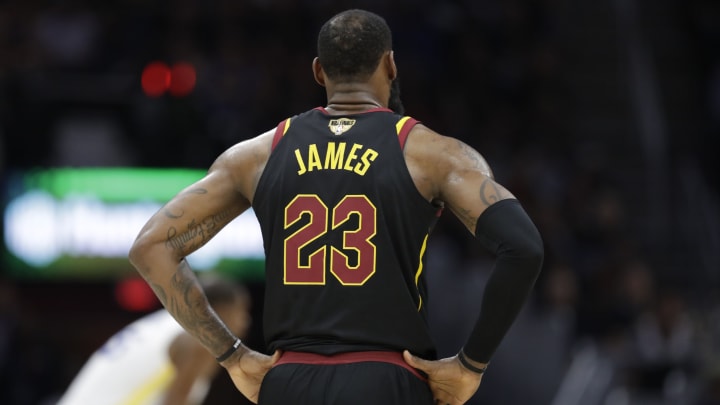 Looking Back At LeBron James' Past Free Agency Decision Timelines Looking Back At LeBron James' Past Free Agency Decision Timelines