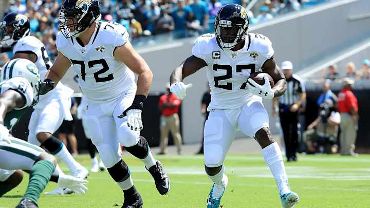 Report: Leonard Fournette Expected to Miss Two Weeks With Hamstring Injury