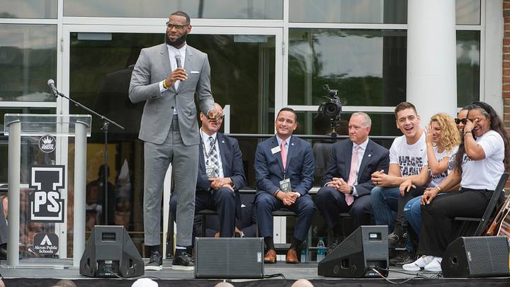 Petition for LeBron James As Secretary of Education Gets More Than 5,000 Signatures Petition for LeBron James As Secretary of Education Gets More Than 5,000 Signatures