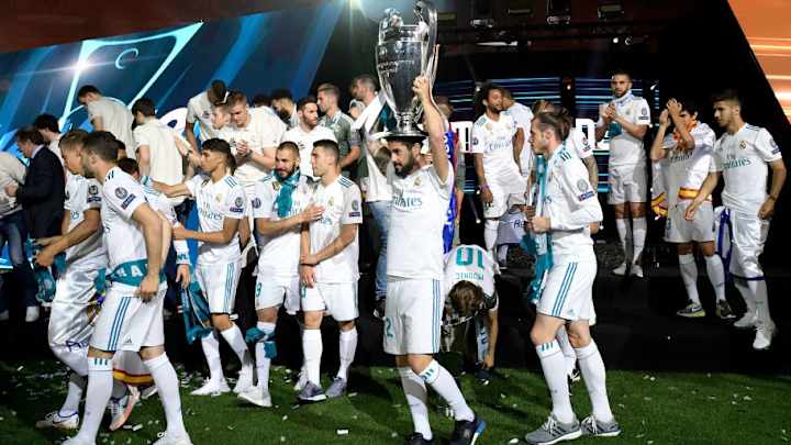 VERGONZOSO | Un jugador del Real Madrid canta "Piqué, cab***" en la celebración de la Champions