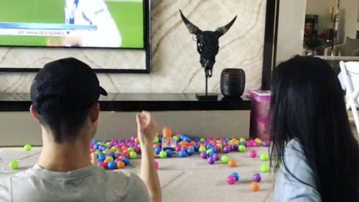 VIDEO: Cristiano Ronaldo Makes Time to Catch Up on Liverpool's 5-0 Drubbing of Porto