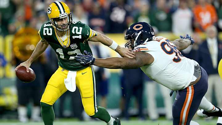 Aaron Rodgers Adds Latest Chapter of Brilliant Career With Resilient Effort in Win Over Bears