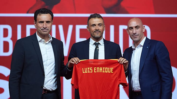 Spain Manager Luis Enrique Stresses Evolution, Not Revolution in Press Conference