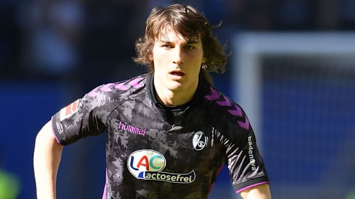 Report: Arsenal to Sign Highly Rated Turkish Center Back Caglar Soyuncu