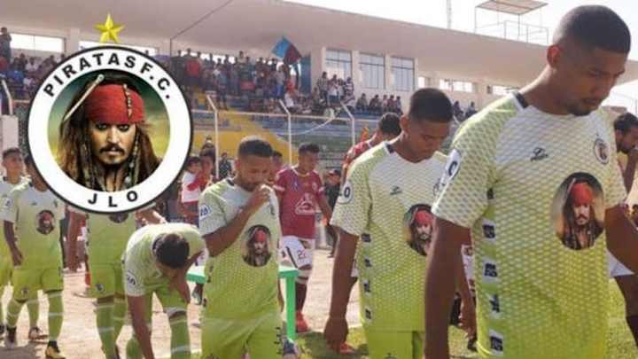 ¡Noooooo! | El club latinoamericano que lleva al Capitán Jack Sparrow como escudo oficial