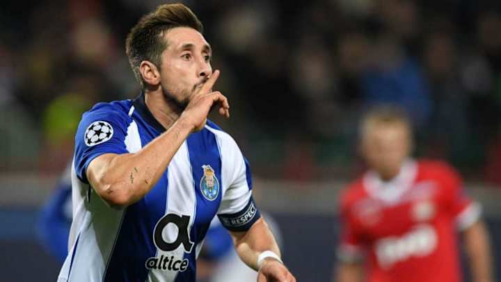 MERCADO | La Roma y el Arsenal se disputarían el fichaje de Héctor Herrera