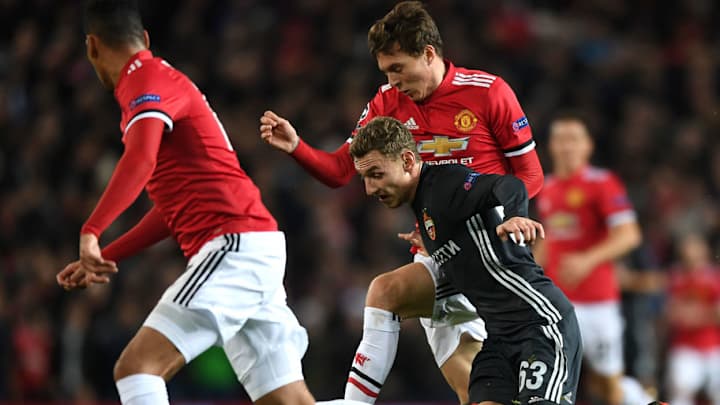 VIDEO | Golazo de cabeza de Chalov para abrir el marcador