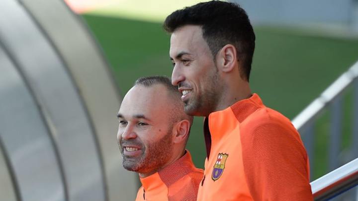 El dardo de Andrés Iniesta a la directiva del FC Barcelona por Sergio Busquets