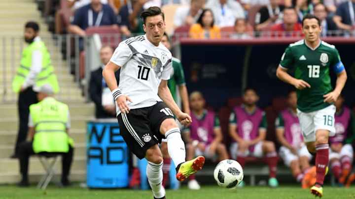 Mesut Özil Asks for Number Ten Jersey Following Jack Wilshere's Arsenal Departure