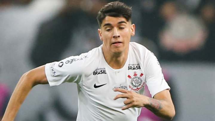Report: Barcelona, Real Madrid Linked to Corinthians Defender Leo Santos