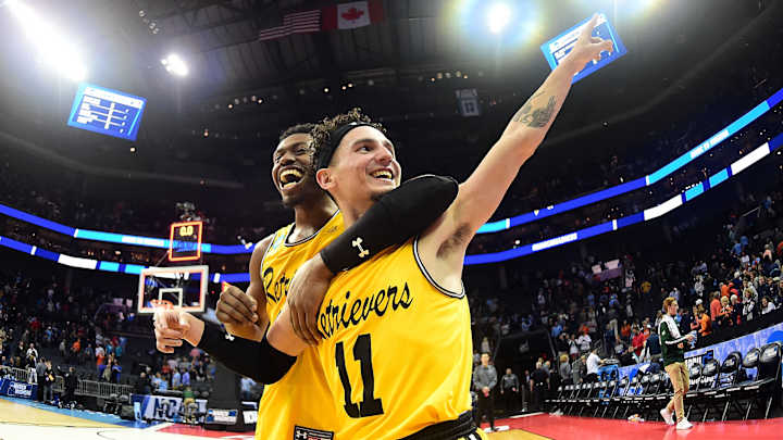 Watch the 2018 Edition of March Madness’s ‘One Shining Moment’ Watch the 2018 Edition of March Madness’s ‘One Shining Moment’