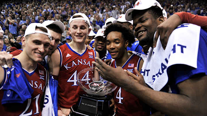 Bracket Watch: Kansas Moves Ahead of Xavier on Seed List in Latest Projection