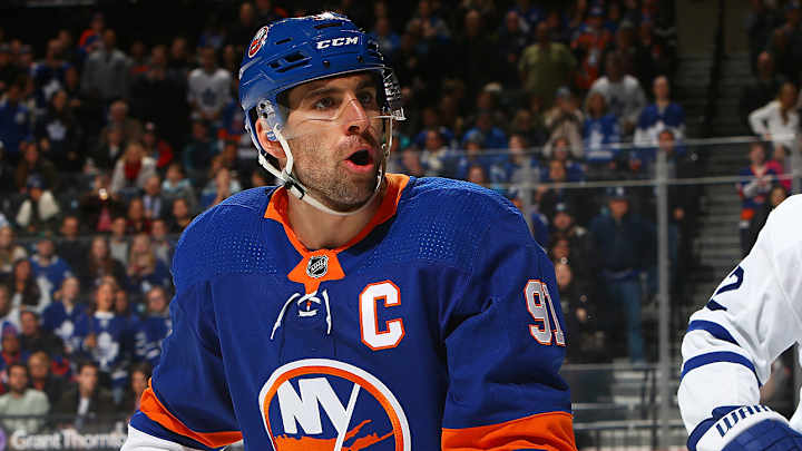 John Tavares Joins Promising Maple Leafs With Seven-Year Deal