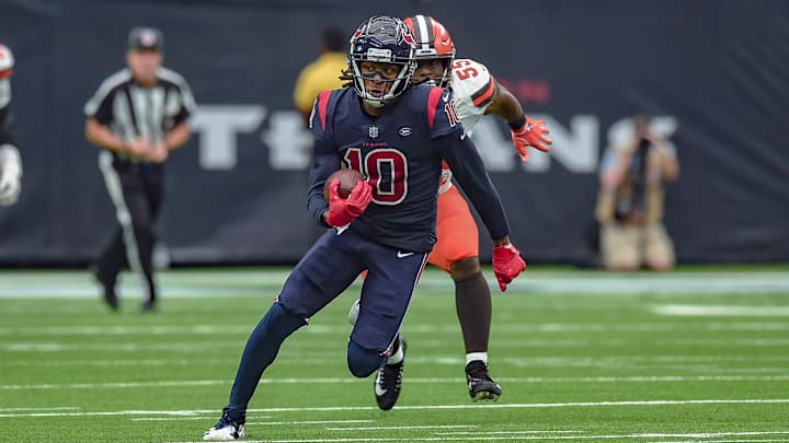 Texans WR DeAndre Hopkins Tests Ankle Pregame, Will Play vs. Eagles