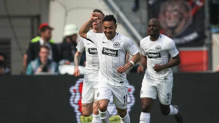 GRANDE | Marco Fabián se reencontró con el gol de la mejor manera posible...GOLAZO