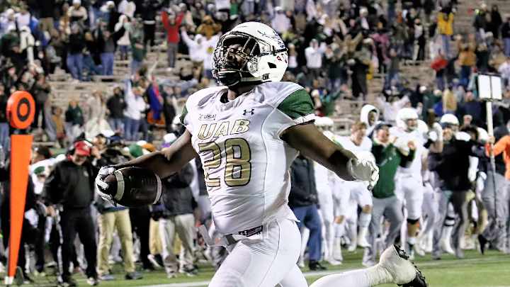 Boca Raton Bowl Preview: Unlikely Conference Champs Brace for Slugfest