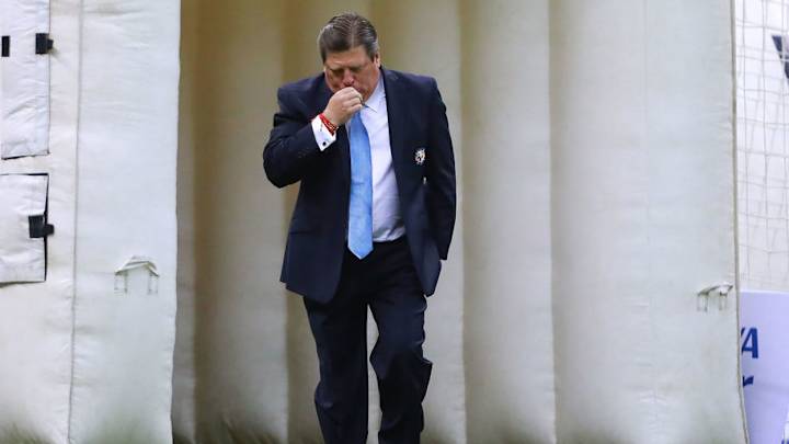 ​VESTIDOR ROTO | Los jugadores del América habrían sentenciado el futuro de Miguel Herrera