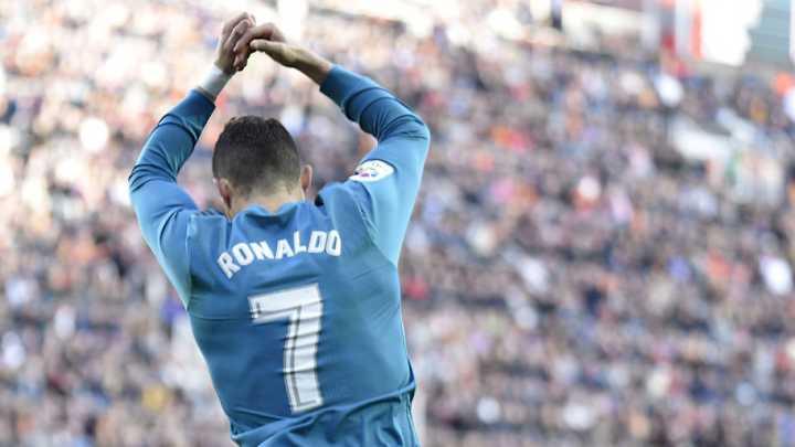 PILLADO | Cristiano Ronaldo le hizo 'un Jara' a Marcelo tras el tercer gol del Madrid PILLADO | Cristiano Ronaldo le hizo 'un Jara' a Marcelo tras el tercer gol del Madrid