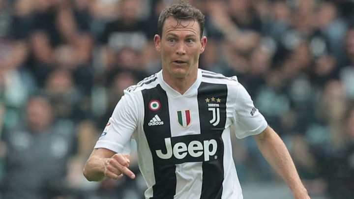 Arsenal Fans Tricked By Fake Lichtsteiner Announcement Thanks to Impressive Photoshop Skills
