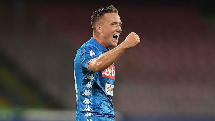 Liverpool Dealt Piotr Zielinski Blow as Napoli Midfielder Closes in on New Contract