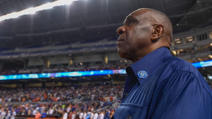 Hall of Famer Andre Dawson Owns and Operates Florida Funeral Home Hall of Famer Andre Dawson Owns and Operates Florida Funeral Home