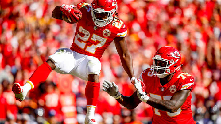 Watch: Kareem Hunt Hurdles Defender, Soars Into End Zone vs. Broncos Watch: Kareem Hunt Hurdles Defender, Soars Into End Zone vs. Broncos