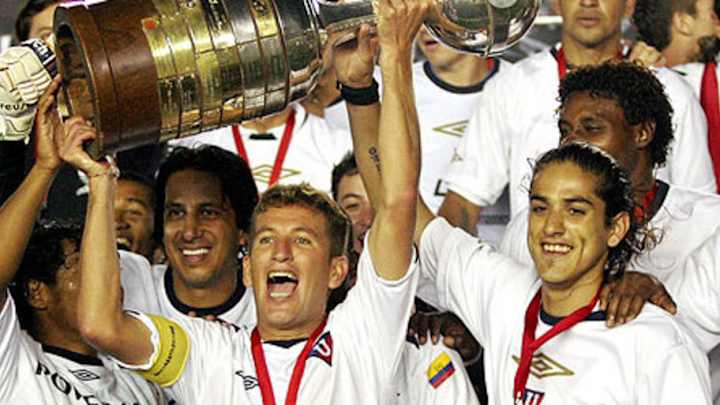 FOTOS | Esta superestrella mundial posó con la camiseta de LIGA DE QUITO