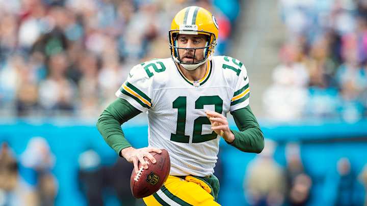 Aaron Rodgers Says LeBron James Needs No Help Responding To Donald Trump Aaron Rodgers Says LeBron James Needs No Help Responding To Donald Trump