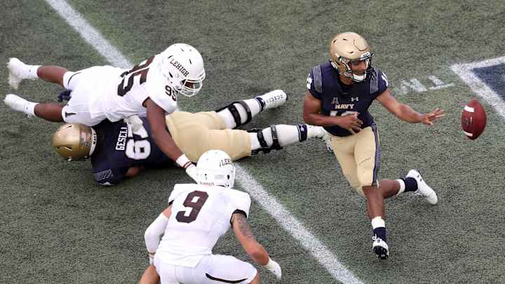 College Football Week 9 Expert Best Bets: Navy Looks to Continue Covering Against Irish