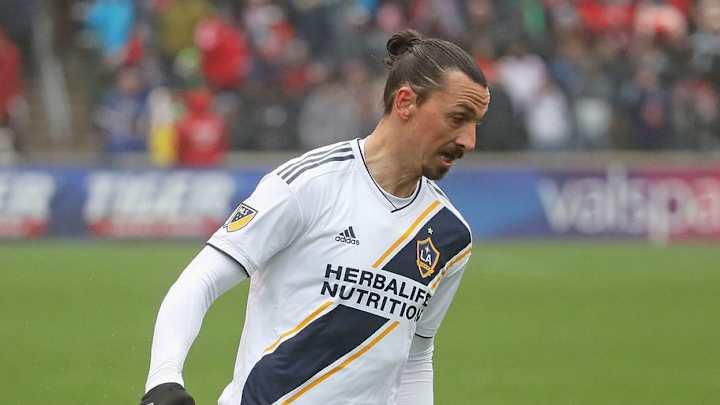 PHOTO: LA Galaxy's Zlatan Ibrahimovic Wows As He Audaciously Controls Ball Above His Head