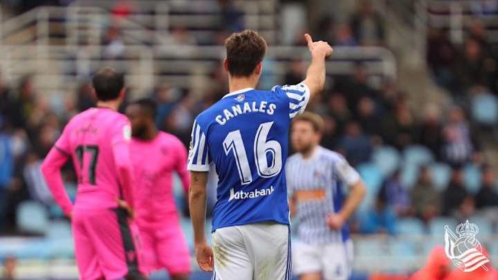 Canales guía a la Real Sociedad en la victoria sobre el Levante (3-0)