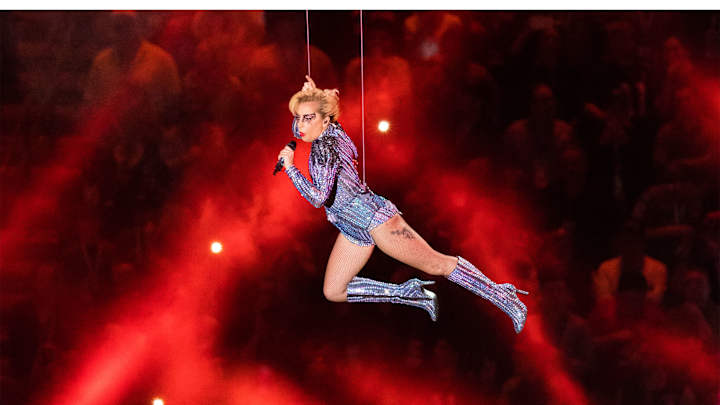 Who Performed at Halftime of the Super Bowl Last Year?