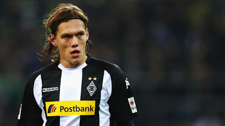 Report: Tottenham Among Suitors for Monchengladbach Defender Jannik Vestergaard
