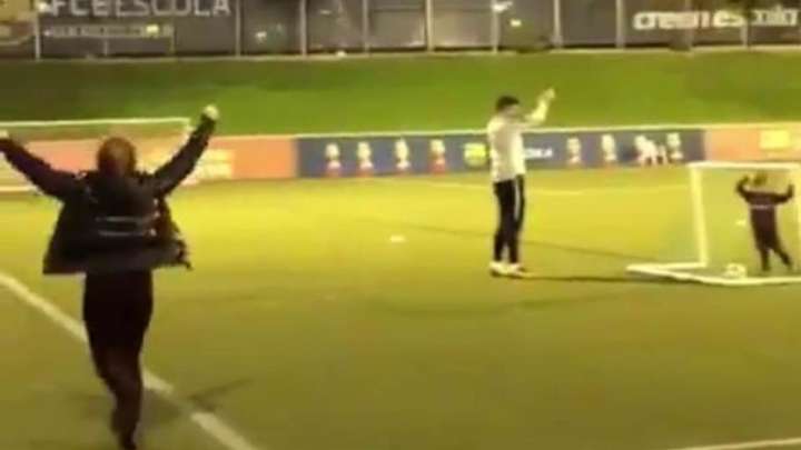 ​Asi celebro Shakira el gol de su hijo en la cantera del FC Barcelona