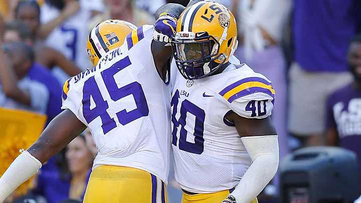 LSU's Alabama Conspiracy Theories Don't Explain Devin White's Suspension ... Or Anything Else