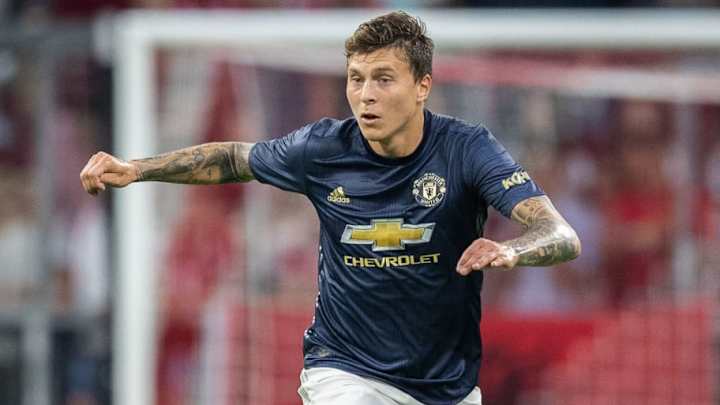 Victor Lindelöf Aiming to Prove Man Utd Don't Need Another Centre-Back After 'Good Summer' Victor Lindelöf Aiming to Prove Man Utd Don't Need Another Centre-Back After 'Good Summer'