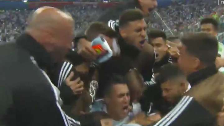 Watch: Andres Cantor Nearly Loses His Voice Calling Marcos Rojo's Game-Winning Goal Watch: Andres Cantor Nearly Loses His Voice Calling Marcos Rojo's Game-Winning Goal