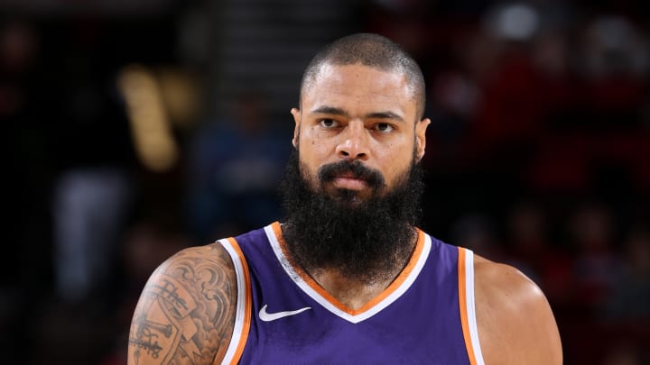 Lakers Sign Tyson Chandler to Fill Big Need at Center Lakers Sign Tyson Chandler to Fill Big Need at Center