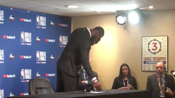 Watch: Frustrated LeBron James Walks Out of Presser After Repeated J.R. Smith Questions Watch: Frustrated LeBron James Walks Out of Presser After Repeated J.R. Smith Questions