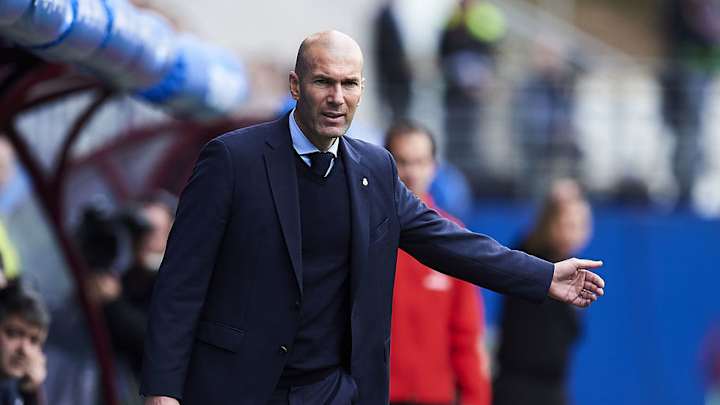 Zidane: "Isco es del Real Madrid y se va a quedar aquí"