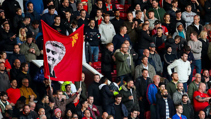 Jose Mourinho Warns Man Utd Players to 'Stay at Home' if Old Trafford Pressure Is Too Much Jose Mourinho Warns Man Utd Players to 'Stay at Home' if Old Trafford Pressure Is Too Much