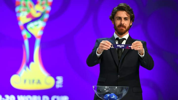 Lionel Scaloni & Pablo Aimar to Take Charge of Argentina Until Permanent Replacement Can Be Found Lionel Scaloni & Pablo Aimar to Take Charge of Argentina Until Permanent Replacement Can Be Found