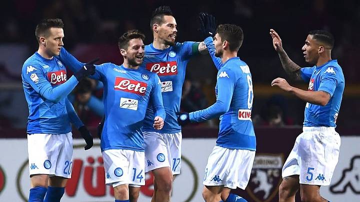 Report: Napoli Looks to Extend Zielinski's Deal Amid Liverpool, Chelsea Interest