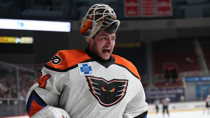Thursday’s Hot Clicks: Goalie Stops 94 of 95 Shots in Five-Overtime Win Thursday’s Hot Clicks: Goalie Stops 94 of 95 Shots in Five-Overtime Win